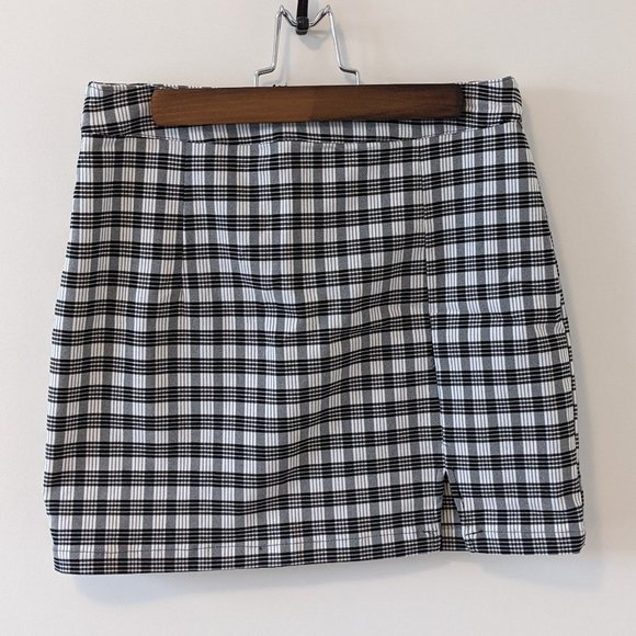 NWT Plaid Mini Skirt - Picture 1 of 3